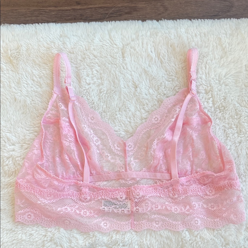 Elegant Pink Lace Bralette - Picture 2 of 3
